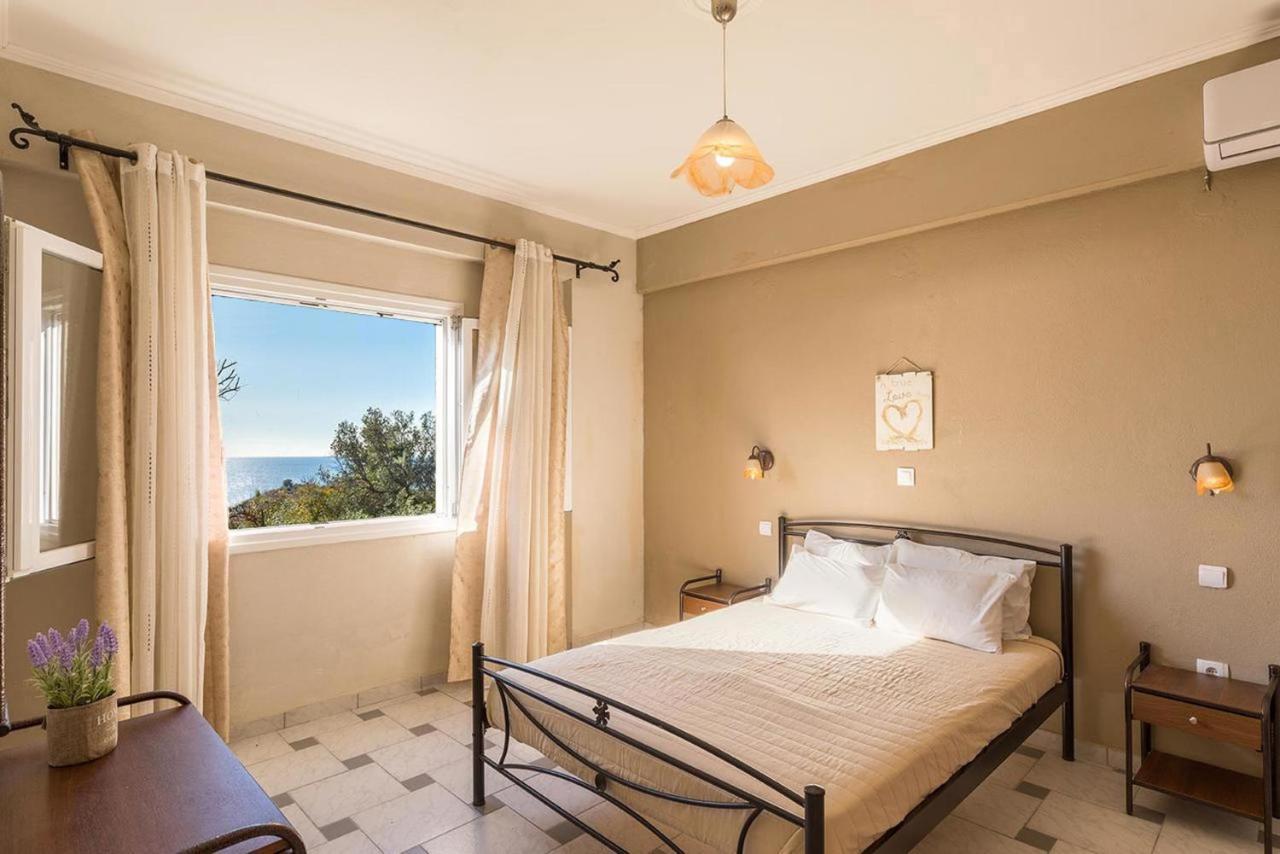 Large Apartment By The Pool - Pelekas Beach, Corfu Exterior photo